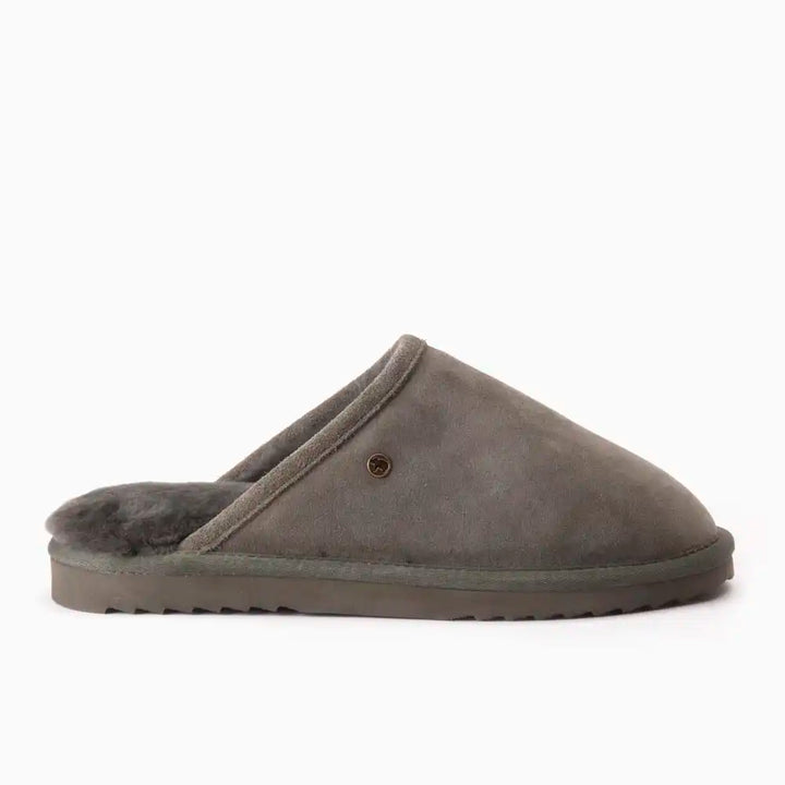 Classic unisex suède olive thumbnail