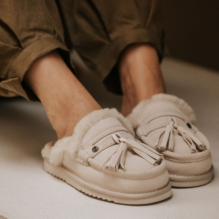 Temora Damen Suède Tassels Ivory thumbnail 1